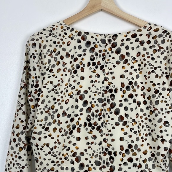 J.O.A. long sleeve plunged neckline Knot Front Leopard Print Mini Dress Size L - Picture 7 of 9
